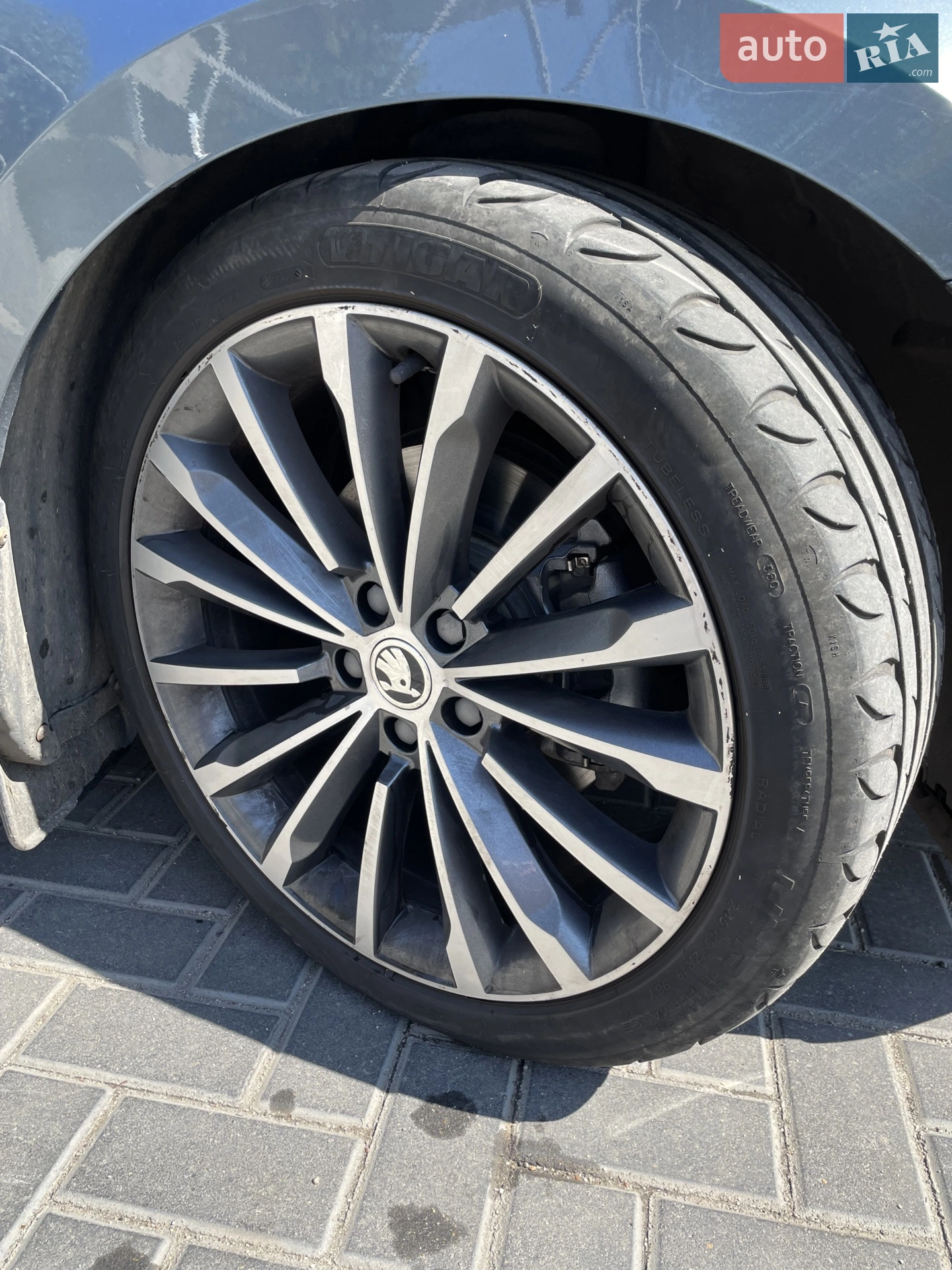 2016 Skoda Superb - мініатюра 12