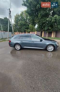 Универсал Skoda Superb 2018 в 
