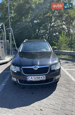Универсал Skoda Superb 2012 в Киеве