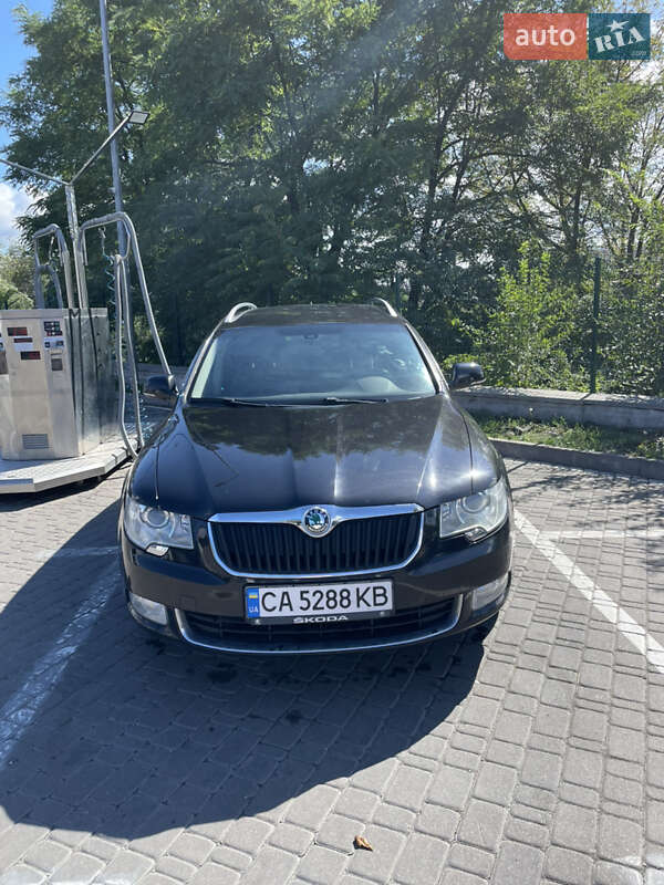 Универсал Skoda Superb 2012 в 