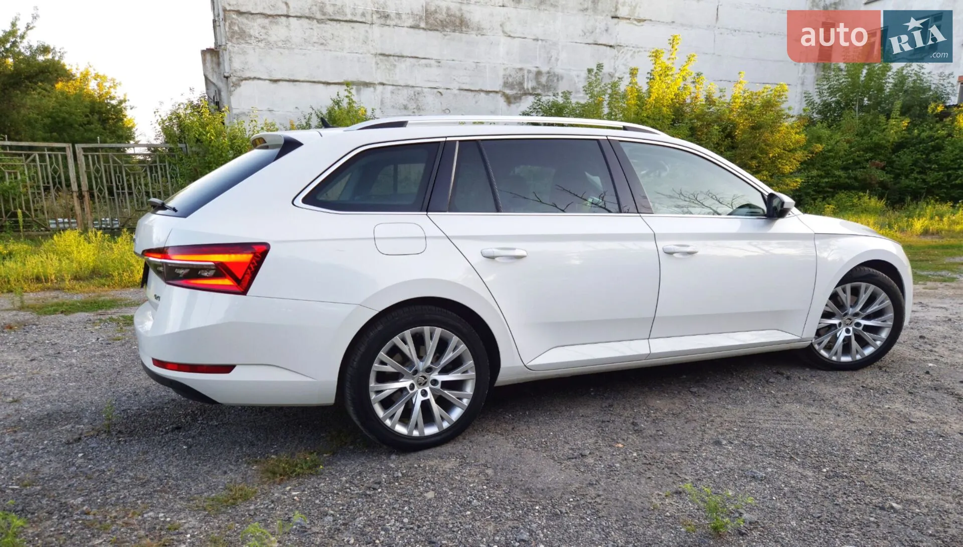 2019 Skoda Superb - мініатюра 16