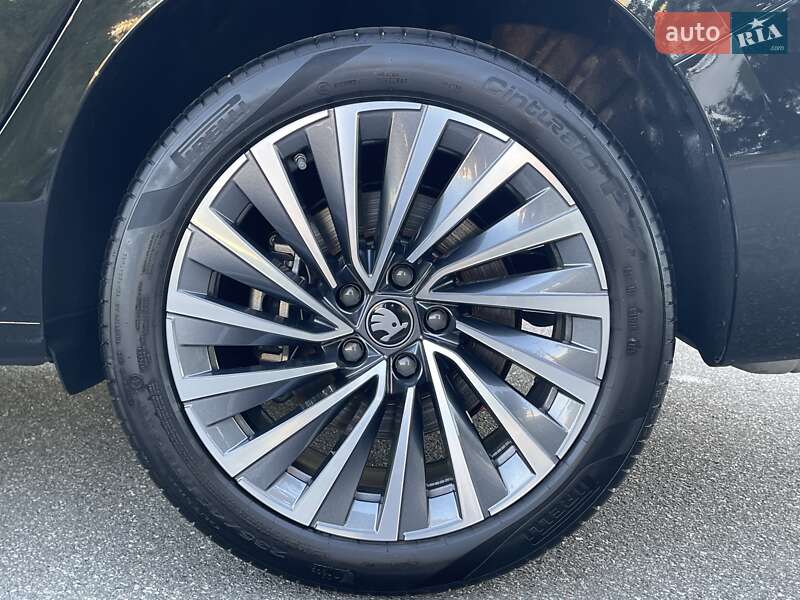 Ліфтбек Skoda Superb 2025 в Києві