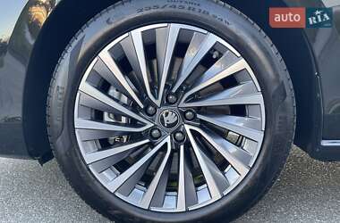 Лифтбек Skoda Superb 2025 в 