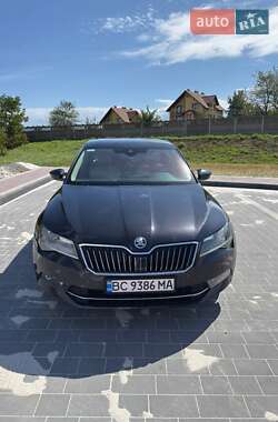 Лифтбек Skoda Superb 2017 в Львове