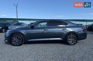 Лифтбек Skoda Superb 2020 в 