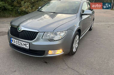 Универсал Skoda Superb 2013 в 