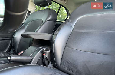 Лифтбек Skoda Superb 2013 в 