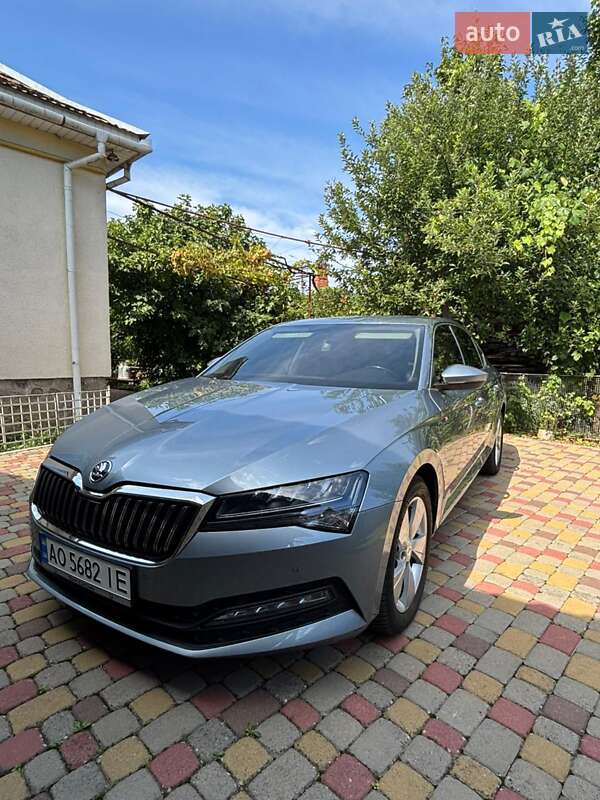 Лифтбек Skoda Superb 2019 в Мукачево