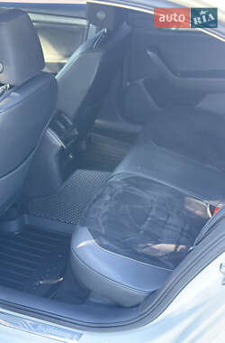 Лифтбек Skoda Superb 2015 в 