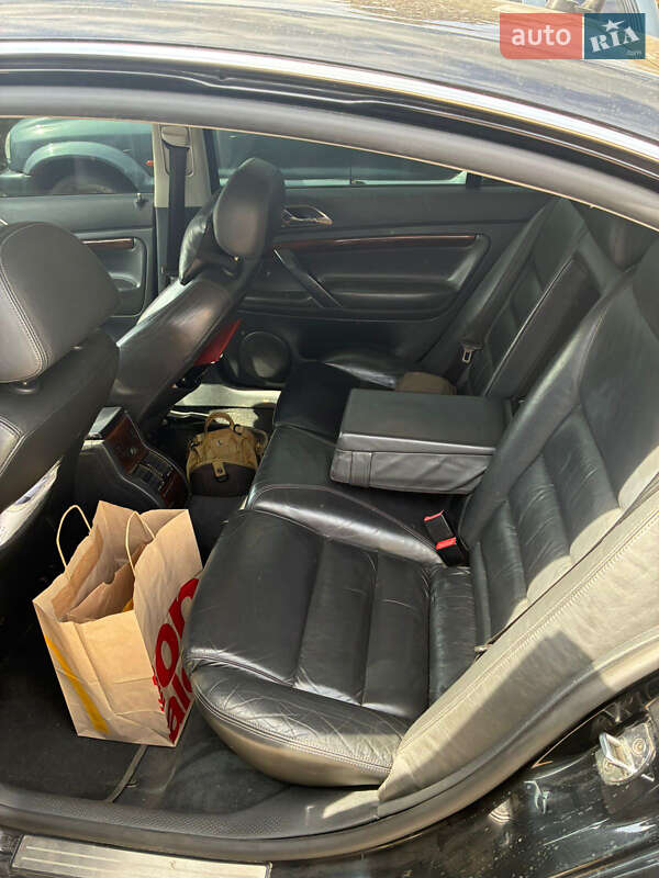 Лифтбек Skoda Superb 2004 в Запорожье