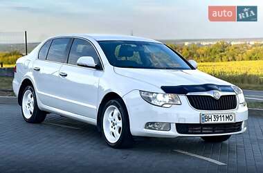 Лифтбек Skoda Superb 2012 в 
