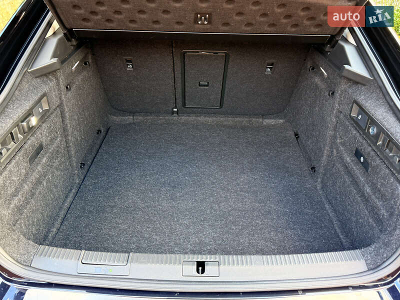 Ліфтбек Skoda Superb 2020 в Мукачевому