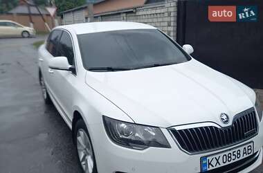 Лифтбек Skoda Superb 2014 в Харькове