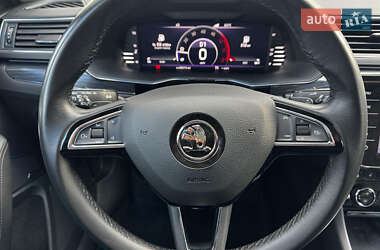 Лифтбек Skoda Superb 2019 в 