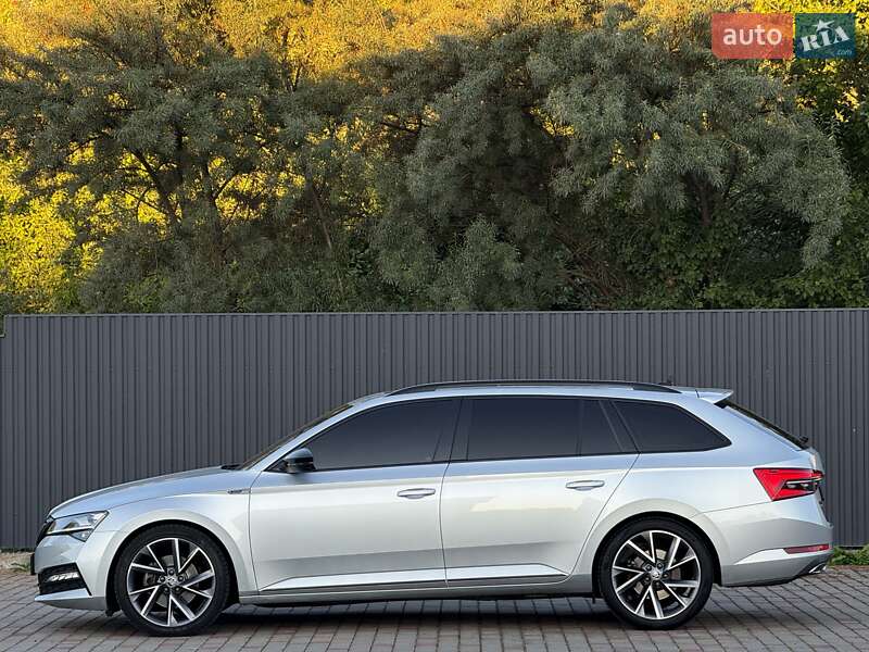 Универсал Skoda Superb 2021 в Луцке