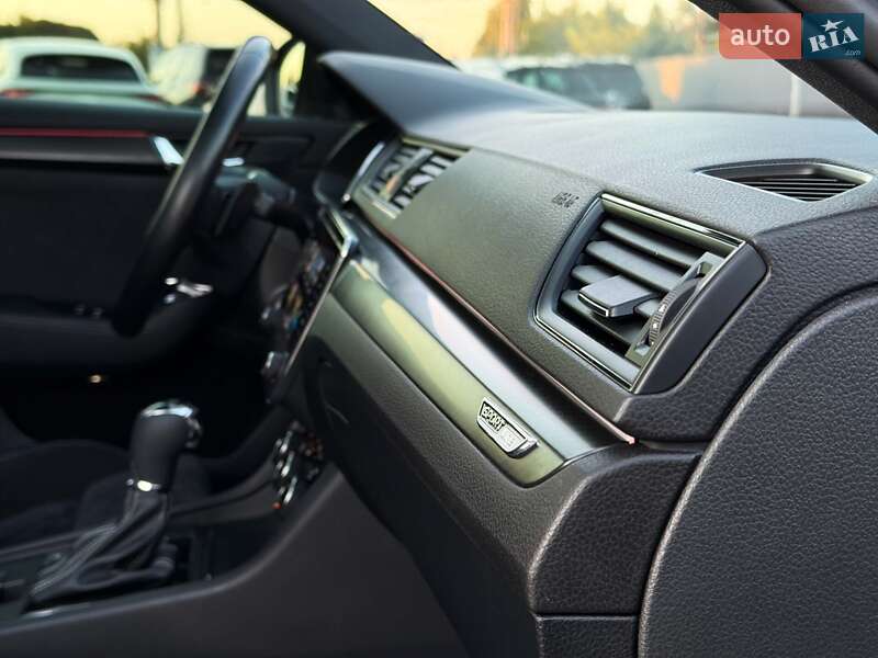 Универсал Skoda Superb 2021 в Луцке