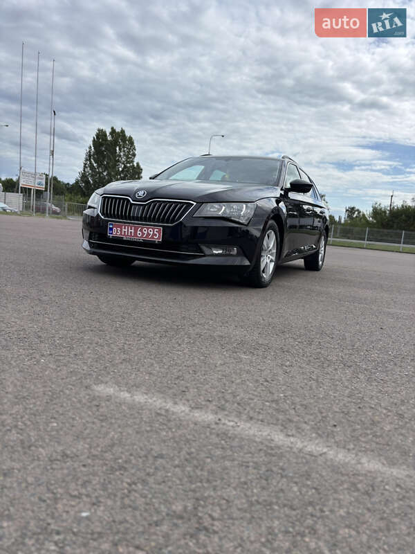 Универсал Skoda Superb 2019 в Ковеле