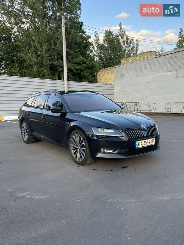Универсал Skoda Superb 2015 в 