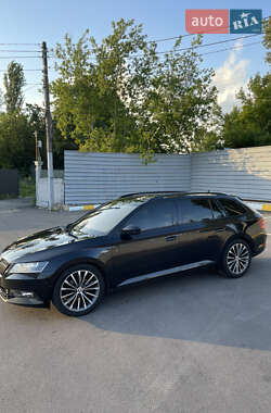 Универсал Skoda Superb 2015 в 