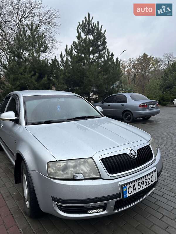 Лифтбек Skoda Superb 2007 в Каменке
