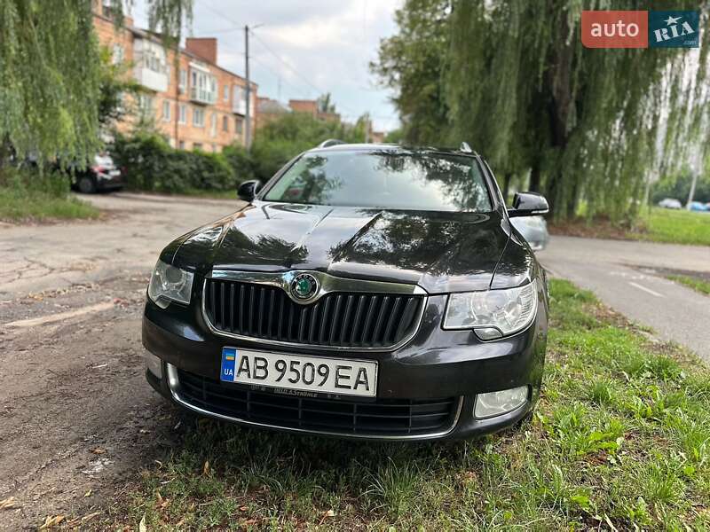 Универсал Skoda Superb 2012 в Виннице фото Универсал Skoda Superb 2012 в Виннице