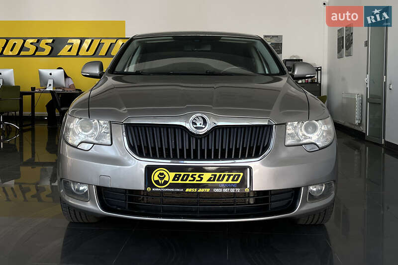 Лифтбек Skoda Superb 2013 в Шептицькому