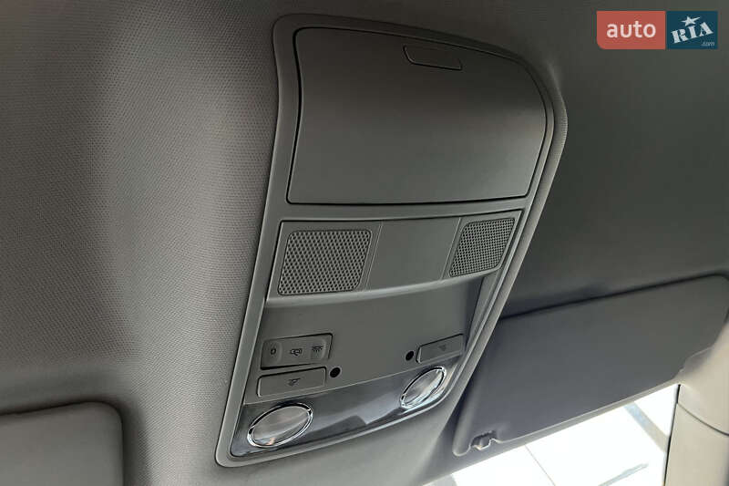 Лифтбек Skoda Superb 2013 в Шептицькому