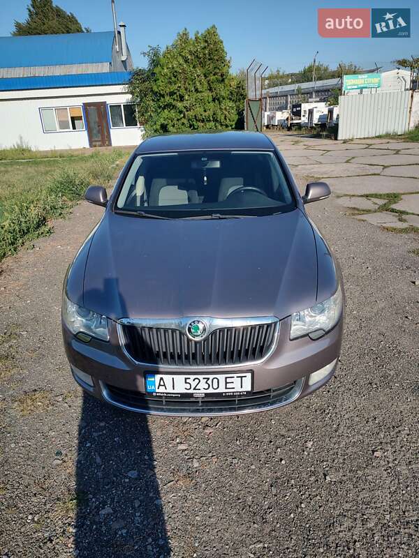 Лифтбек Skoda Superb 2012 в Киеве