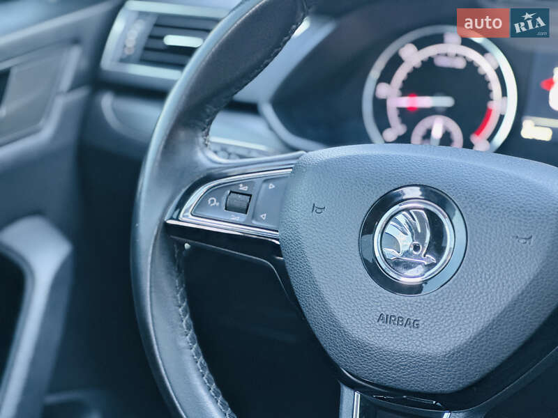 Лифтбек Skoda Superb 2018 в Харькове