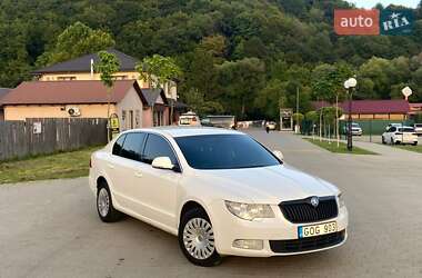Лифтбек Skoda Superb 2009 в 