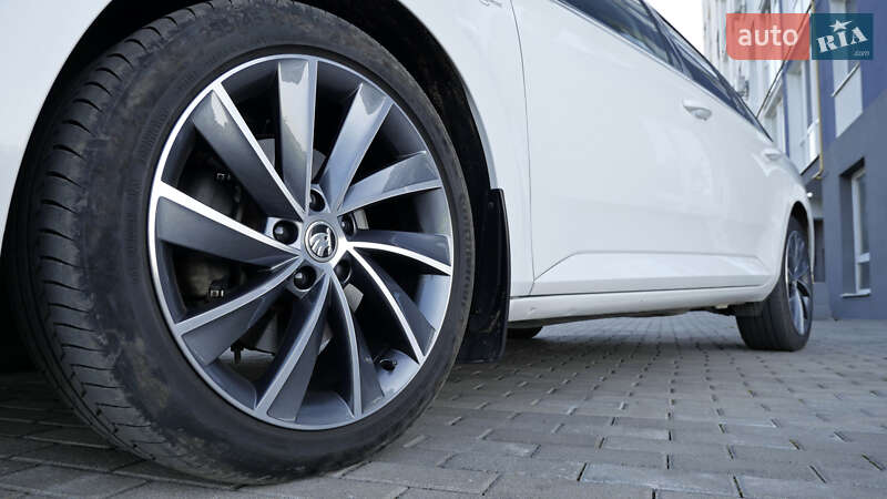 Универсал Skoda Superb 2019 в Львове