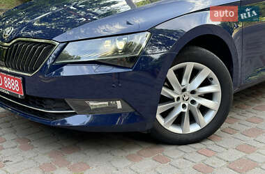Универсал Skoda Superb 2018 в 