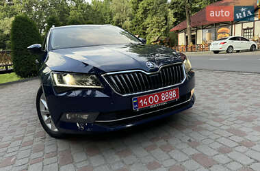 Универсал Skoda Superb 2018 в 