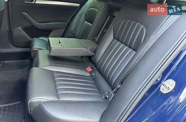 Универсал Skoda Superb 2018 в 