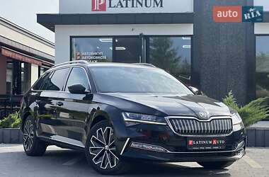Універсал Skoda Superb 2020 в Ужгороді