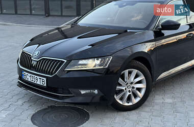 Универсал Skoda Superb 2018 в 