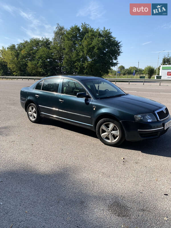 Лифтбек Skoda Superb 2004 в Ровно