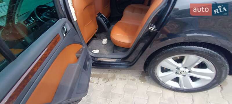 Універсал Skoda Superb 2014 в Бурштині