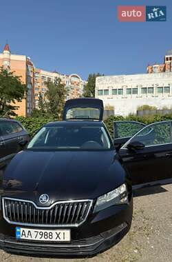 Ліфтбек Skoda Superb 2019 в Києві