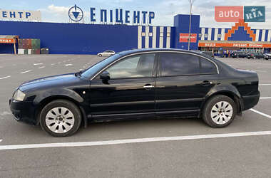 Лифтбек Skoda Superb 2005 в 