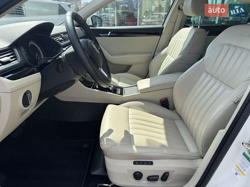 Лифтбек Skoda Superb 2018 в Киеве