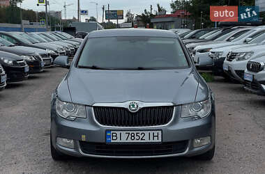 Лифтбек Skoda Superb 2012 в 