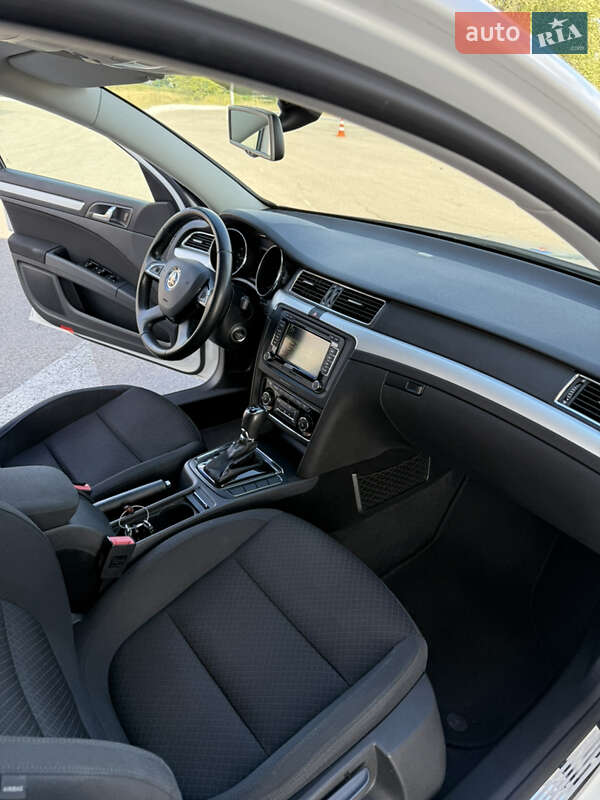 Универсал Skoda Superb 2014 в Днепре