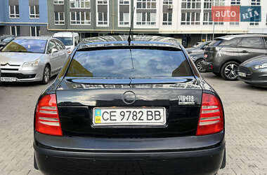 Лифтбек Skoda Superb 2005 в 