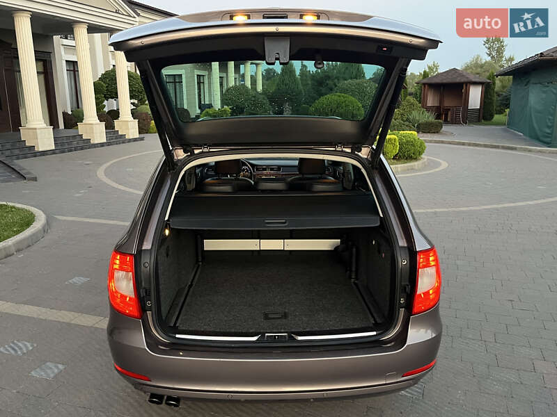 Универсал Skoda Superb 2010 в Стрые