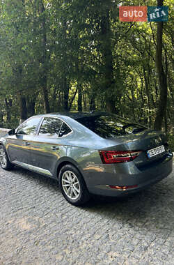 Лифтбек Skoda Superb 2016 в 