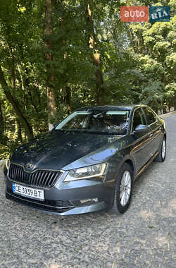 Лифтбек Skoda Superb 2016 в 