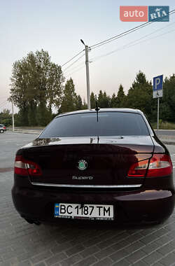 Лифтбек Skoda Superb 2008 в 