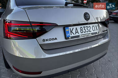 Лифтбек Skoda Superb 2018 в 