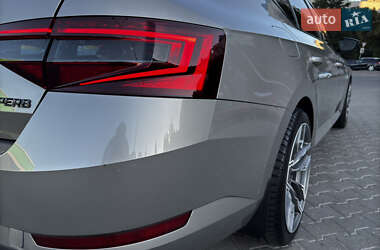 Лифтбек Skoda Superb 2018 в 